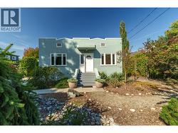 913 Moosejaw Street Penticton, BC V2A 5T5