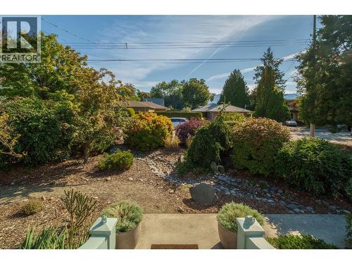 913 Moosejaw Street, Penticton, BC 