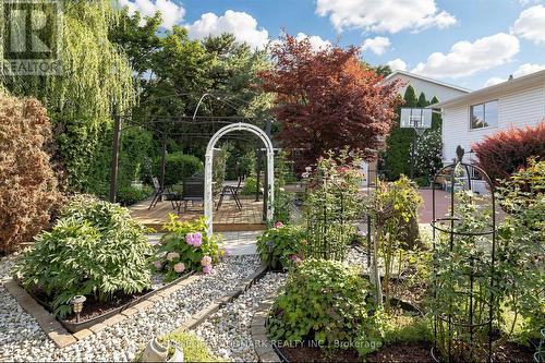 4132 Celia Court, Burlington, ON 