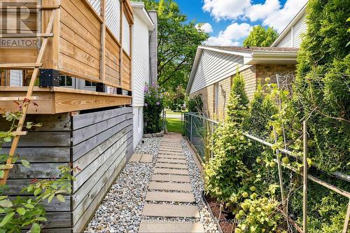 4132 Celia Court, Burlington, ON 