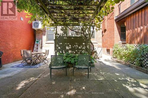 245 St Johns Road, Toronto, ON 