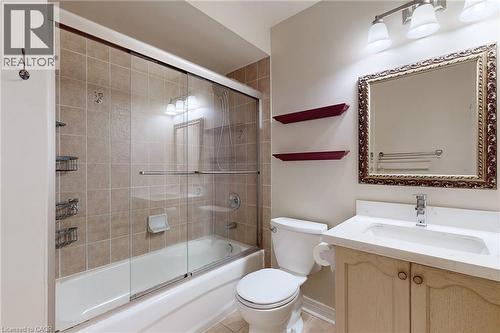Bathtub and shower combination with glass enclosure - 21 Eastview Gate Unit# 36, Brampton, ON 