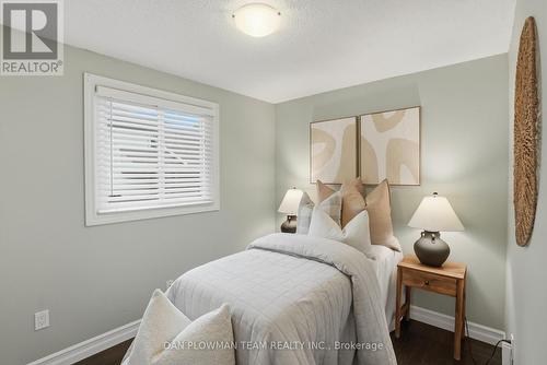 77 Hialeah Crescent, Whitby, ON 