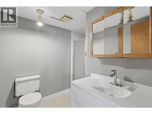 3 Piece Bathroom - 211 Connaught Road, Kamloops, BC 