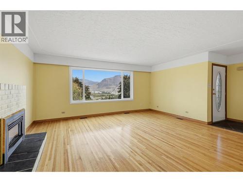 Main Living Area with Gas Fireplace - 211 Connaught Road, Kamloops, BC 