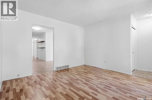 185 Thomson Avenue, Regina, SK 