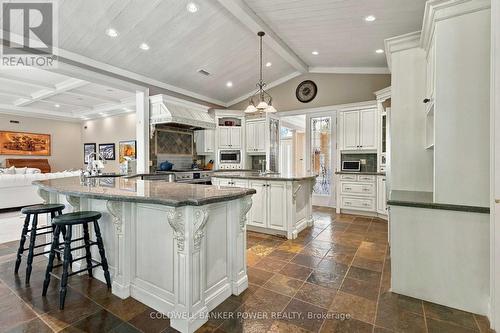 7 Old Oak Lane, London South (South K), ON 