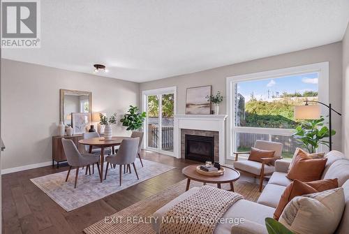 Virtually staged - 2043 Avenue O, Ottawa, ON 