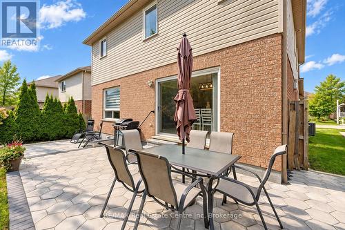 33 Washburn Drive, Guelph (Grange Road), ON 