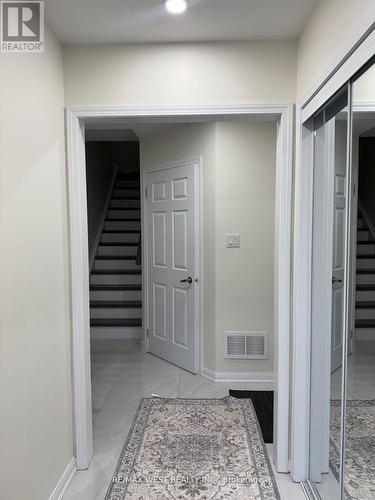 925 Burrows Gate, Milton, ON 