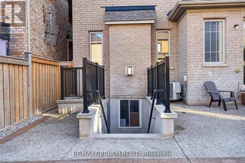 5 Blue Silo Way, Brampton, ON 