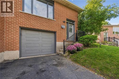 78 Old Huron Court, Kitchener, ON 