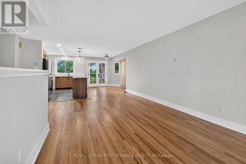 2337 Samuel Drive, Ottawa, ON 