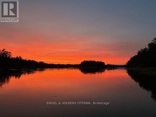 311 Clem Trail, Whitewater Region, ON 