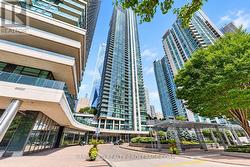 5104 - 16 HARBOUR STREET Toronto, ON M5J 2C7