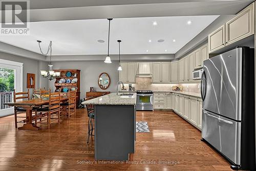9 Meadowbrook Lane, Blue Mountains, ON 