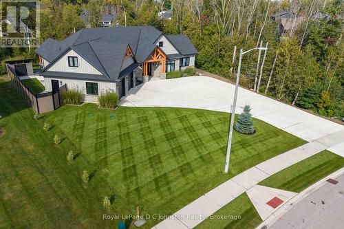 28 Lakeside Woods Crescent, Saugeen Shores, ON 