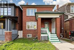 130 ELMER AVENUE Toronto, ON M4L 3R8