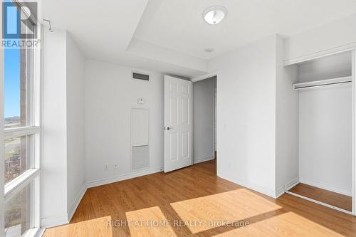 727 - 18 Mondeo Drive, Toronto, ON 