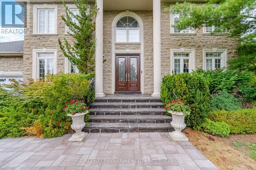 22 Di Nardo Court, King, ON 