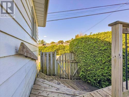 525 Lake Drive E, Georgina, ON 