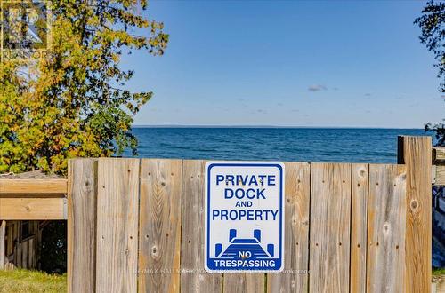 525 Lake Drive E, Georgina, ON 