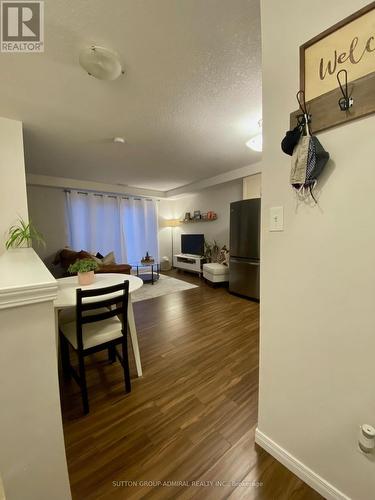 B - 25 SIENNA STREET , Waterloo, Ontario N2R 1P7 2