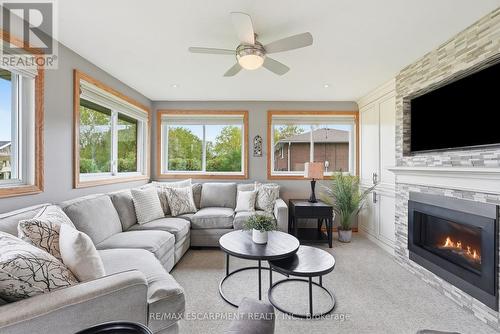 826 Millgrove Side Road, Hamilton, ON 