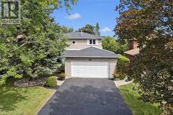 2203 ROBIN Drive Mississauga, ON L5K 2L5