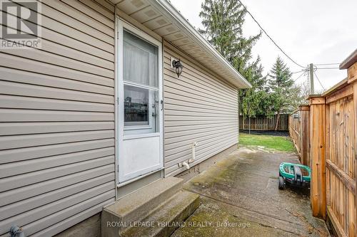 58 Vanbuskirk Drive, St. Thomas, ON 