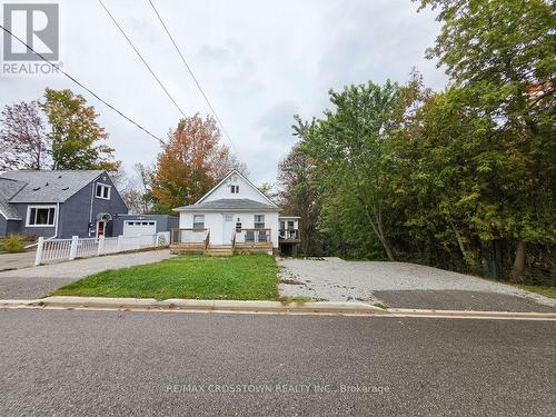 64 BLEEKER STREET , Orillia, Ontario L3V 5Z2