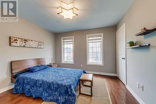 1087 Kestell Boulevard N, Oakville, ON 