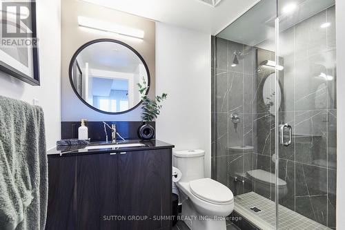 2501 - 771 Yonge Street, Toronto, ON 