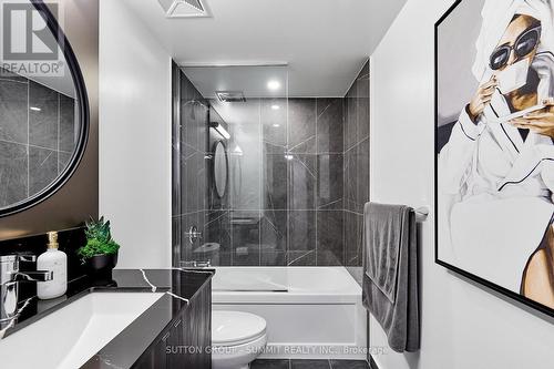 2501 - 771 Yonge Street, Toronto, ON 