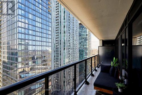 2501 - 771 Yonge Street, Toronto, ON 