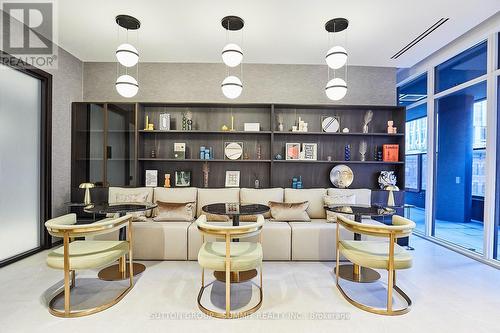 2501 - 771 Yonge Street, Toronto, ON 