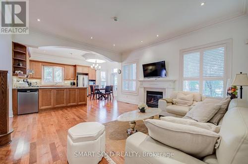 6 Brill Crescent, Toronto, ON 
