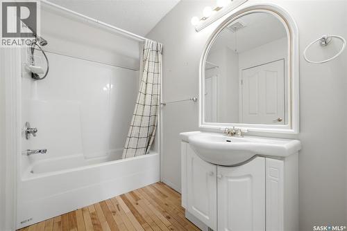 124 College Avenue, Regina, SK 