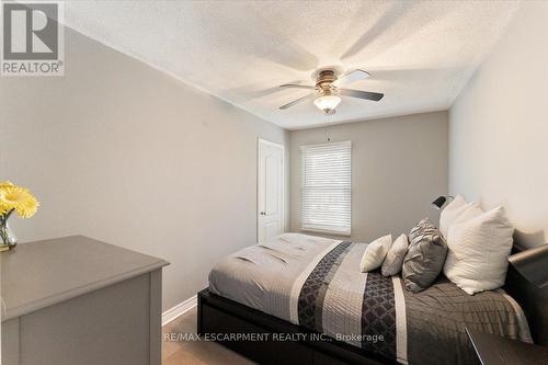 17 Craigmiller Avenue, Hamilton, ON 