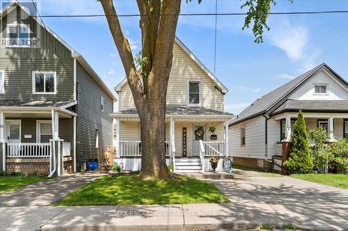 17 Craigmiller Avenue, Hamilton, ON 