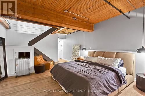 101 - 426 Queen Street E, Toronto, ON 