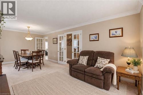 Virtually Staged - 5 Thorn Place, St. Catharines, ON 