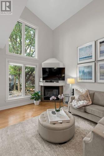 Attention to detail is evident at every turn! - 155 Nora Street, Ottawa, ON 