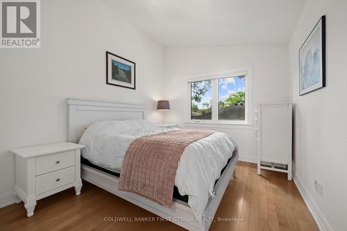 Bedroom w view over the backyard. - 155 Nora Street, Ottawa, ON 