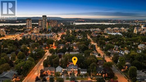 Minutes to top amenities, restaurants and grocery! - 155 Nora Street, Ottawa, ON 