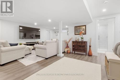 9 Bishops Road, St. Catharines (Vine/Linwell), ON 