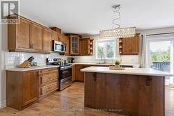 KITCHEN - 