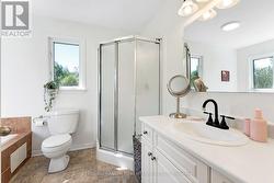 ENSUITE - 