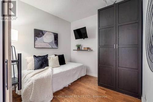 402 - 218 Queens Quay W, Toronto, ON 