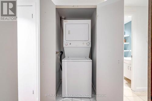 402 - 218 Queens Quay W, Toronto, ON 